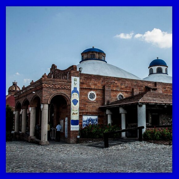 Reposado Tequila Corralejo Empty 1000ml Collectible Bottle! - Picture 9 of 16